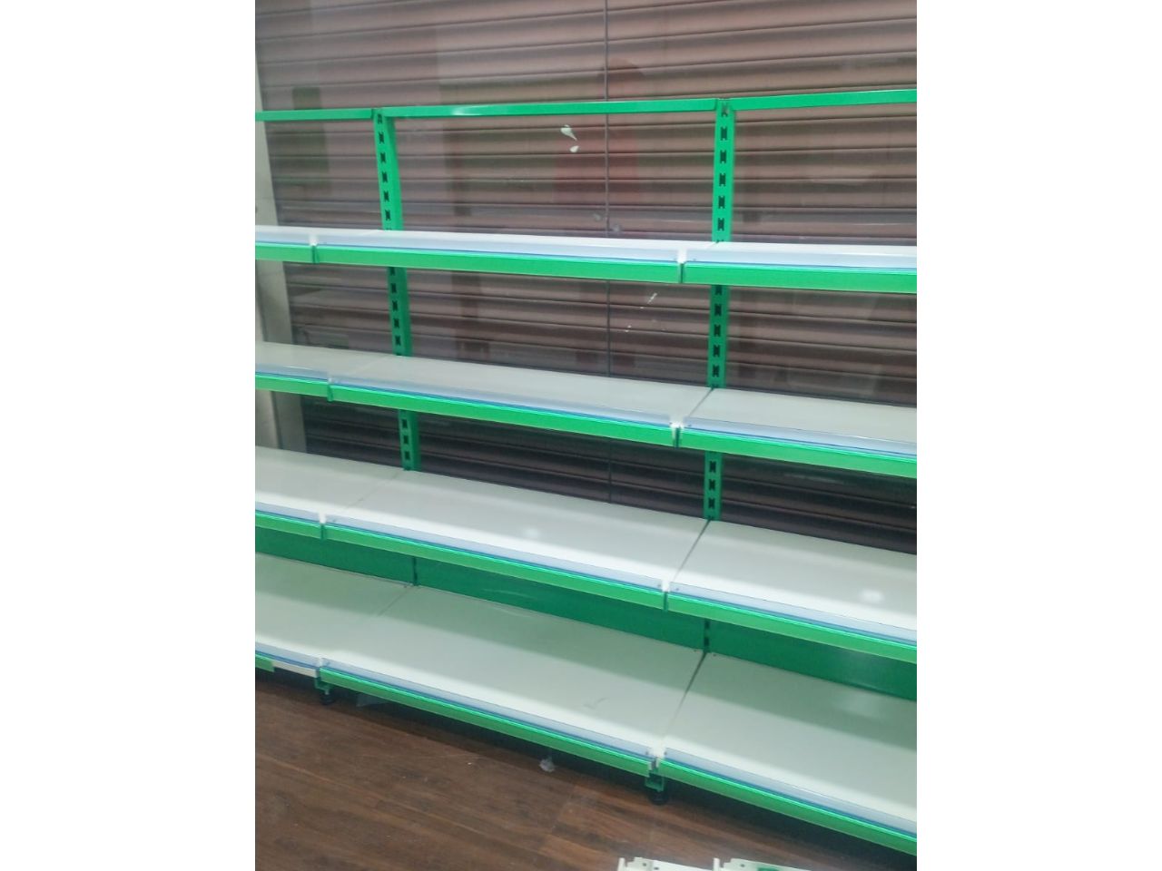 616007239_display racks manufacturer.jpg